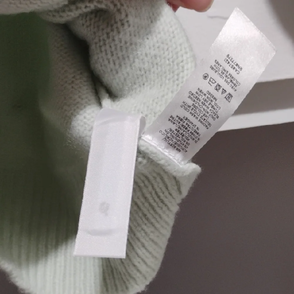 SALE! NWT Ann Taylor Light Green Fair Isle Mock Neck Sweater Fits Bigger (X2) - Picture 9 of 9